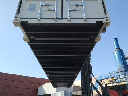 CONTENITORI MARITTIMI ALTI 45', CUBI LARGHI COME UN PALLET